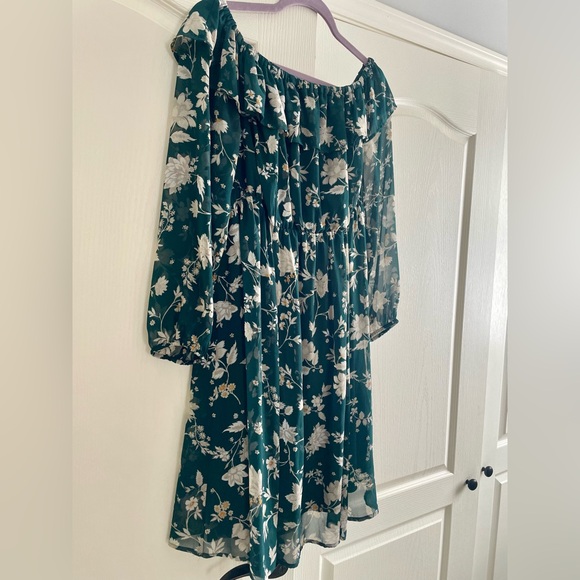 torrid Dresses & Skirts - Torrid Dark Green Floral Dress